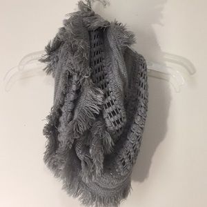 ‼️2 for $10‼️ Gray infinity scarf *Final Price*